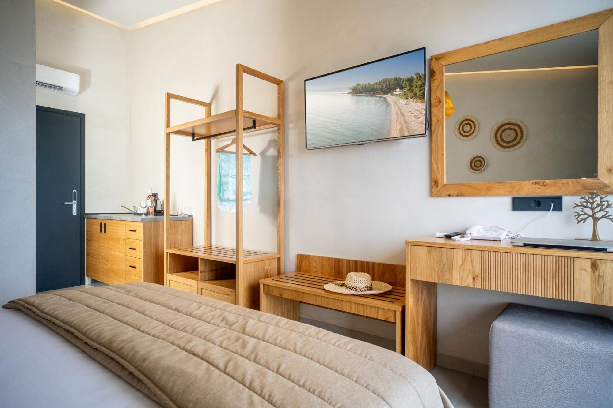 Luminous Luxury Living Aparthotel Kallithea  Buitenkant foto