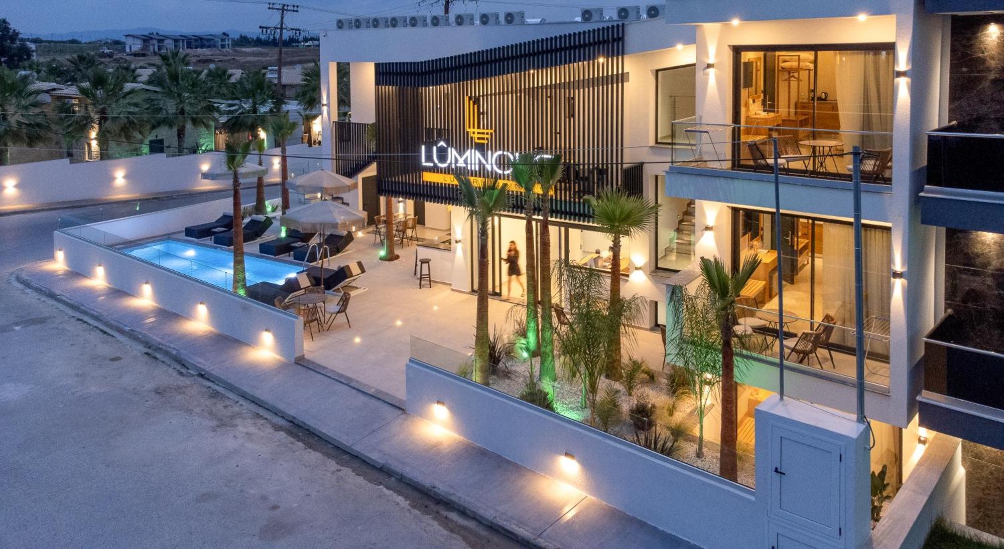 Luminous Luxury Living Aparthotel Kallithea  Buitenkant foto
