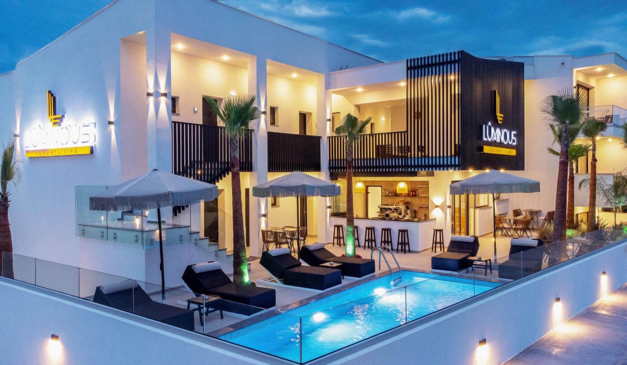 Luminous Luxury Living Aparthotel Kallithea  Buitenkant foto