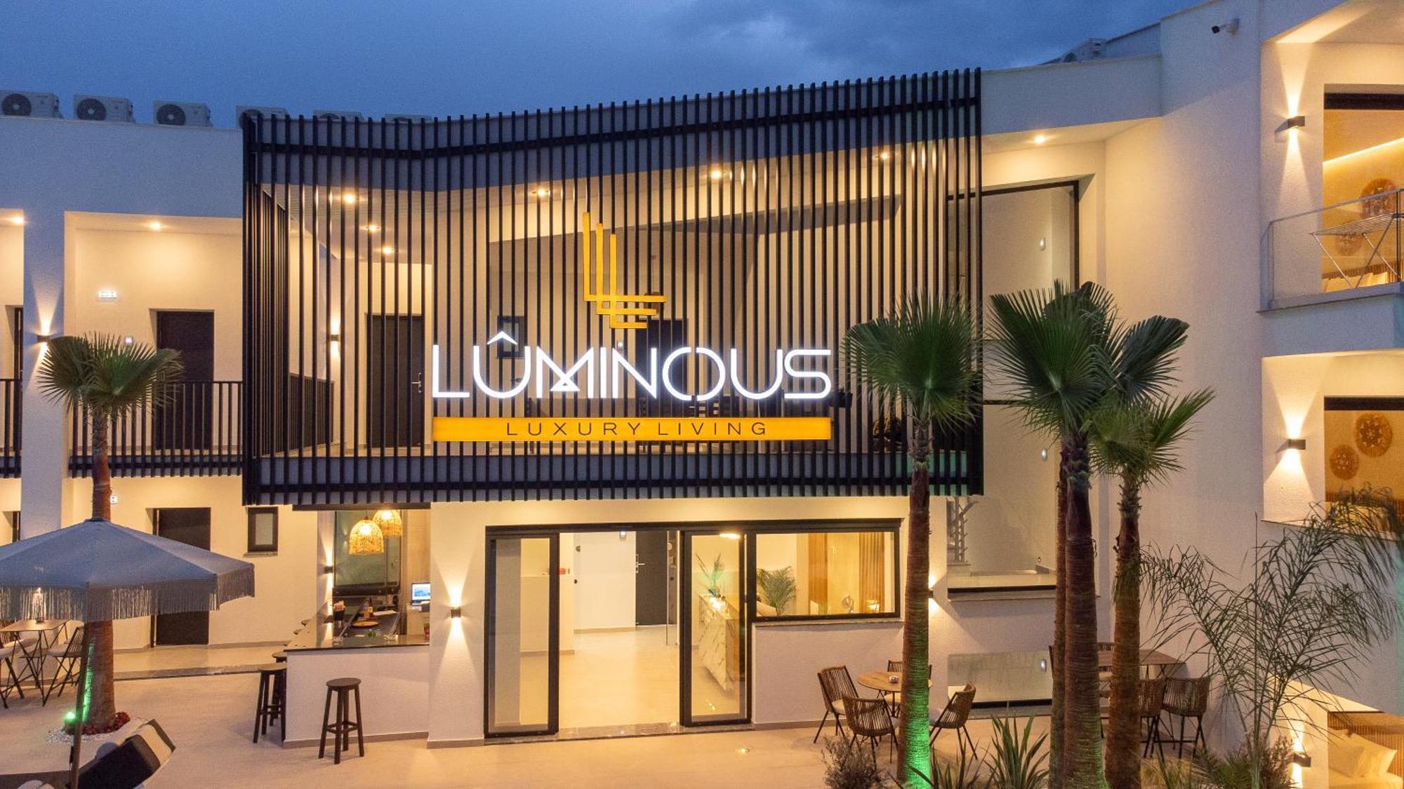 Luminous Luxury Living Aparthotel Kallithea  Buitenkant foto