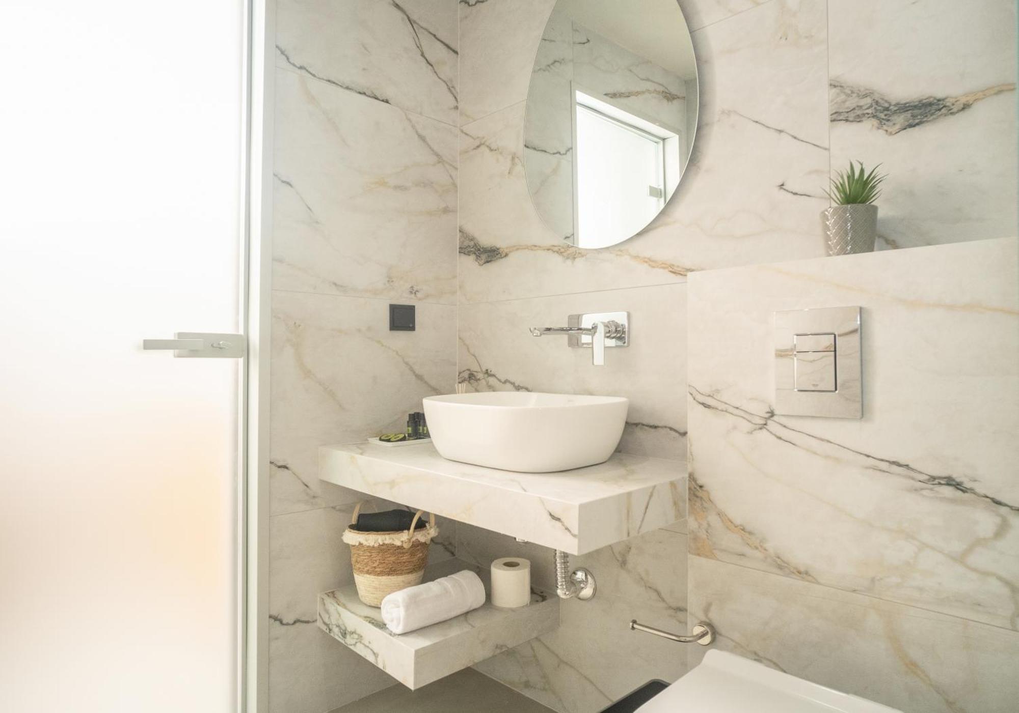 Luminous Luxury Living Aparthotel Kallithea  Buitenkant foto