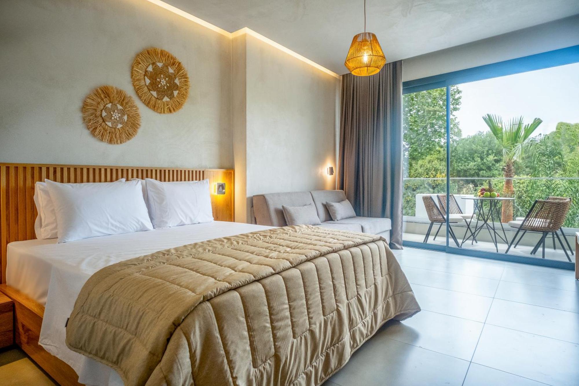 Luminous Luxury Living Aparthotel Kallithea  Buitenkant foto